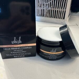 Whish- Neck Firming Complex with Bakuchiol 3D Reshaping Effect